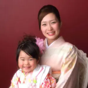 着物姿の親子母娘、七五三