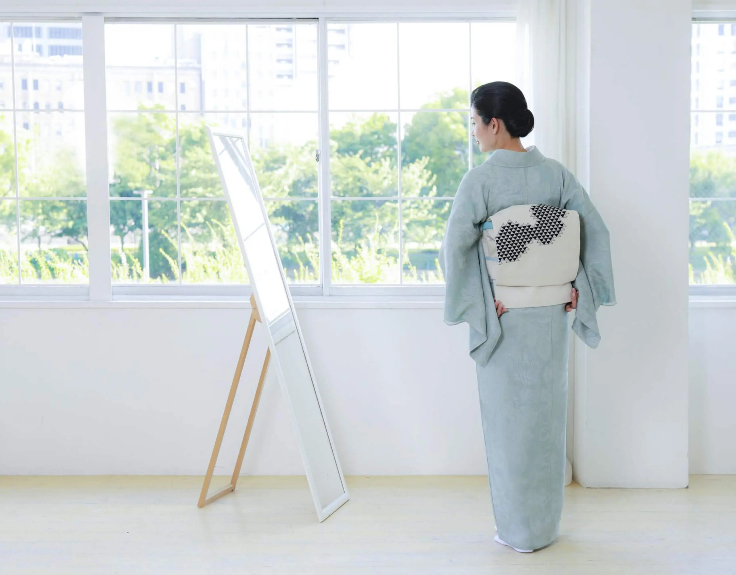 京都まるなか、スライドショー、着付けの風景、モバイル用