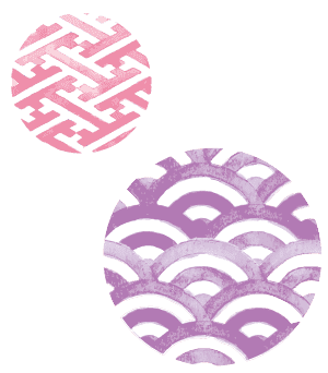 この画像には、透明な背景に 2 つの円形のデザインが表示されています。小さい方は抽象的な幾何学模様が描かれたピンク色で、大きい方は曲線状の波のような模様が連続した紫色です。