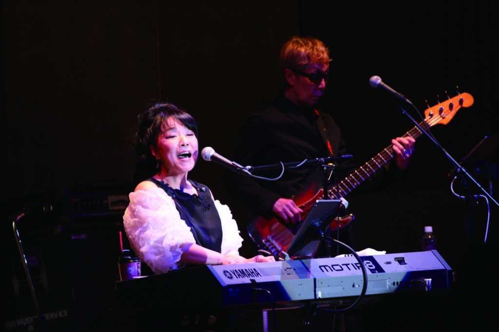 披露された楽曲は名曲ばかりだった尾崎亜美さん。